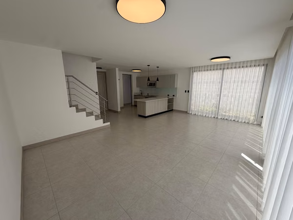 Estrene Casa Lindora Village / A/C + Linea Blanca + Cortinas / 3 Parqueos