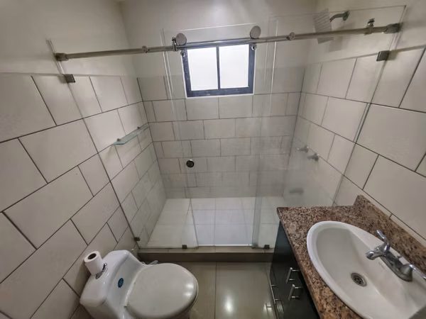 CASA DE 3 HABITACIONES EN CONDOMINIO EN HATILLO