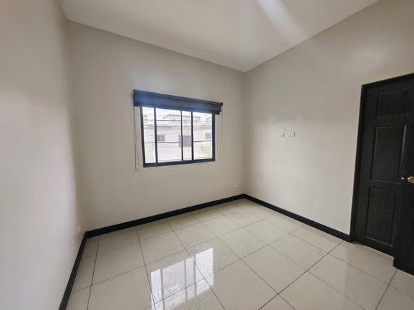 CASA DE 3 HABITACIONES EN CONDOMINIO EN HATILLO
