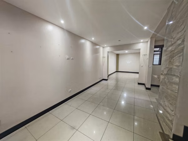 CASA DE 3 HABITACIONES EN CONDOMINIO EN HATILLO