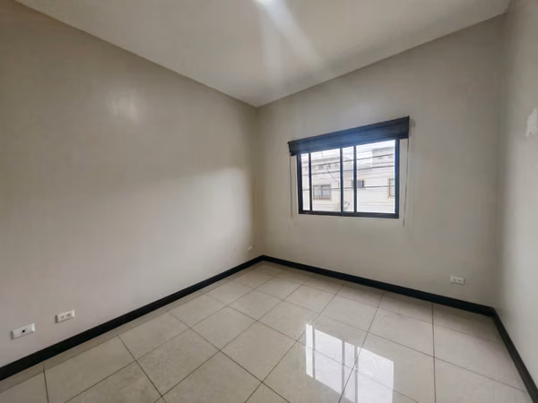 CASA DE 3 HABITACIONES EN CONDOMINIO EN HATILLO