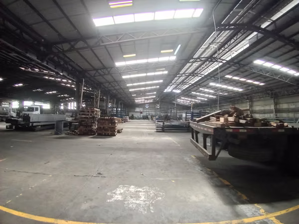 BODEGA EN HEREDIA EN ALQUILER APTO PARA CENTRO DE DISTRIBUCION