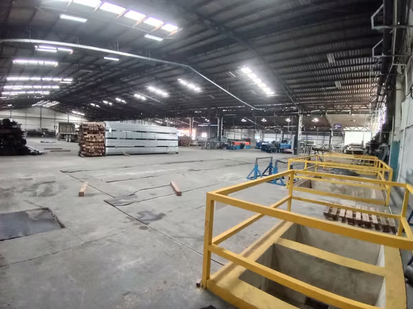 BODEGA EN HEREDIA EN ALQUILER APTO PARA CENTRO DE DISTRIBUCION