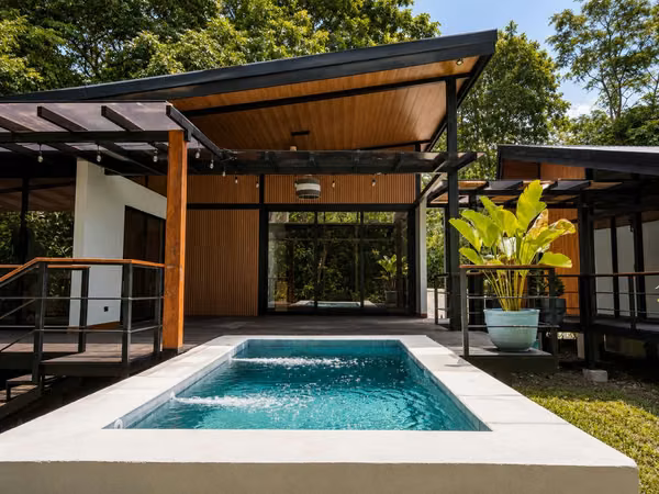 Descubra su propio refugio tropical privado en la costa caribeña de Costa Rica.