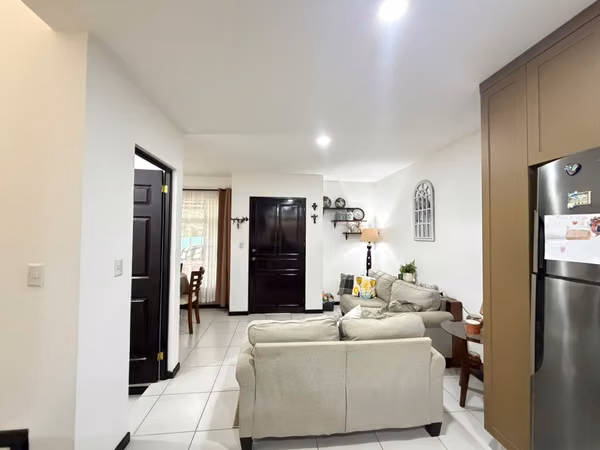 Hermosa Casa en Venta en Heredia