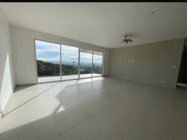 Exclusiva casa en condominio en Guachipelín de Escazú