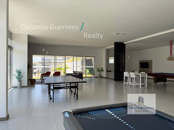ALQUILER Casa de 3 Dormitorios en Condominio Blue, Los Arcos, Heredia