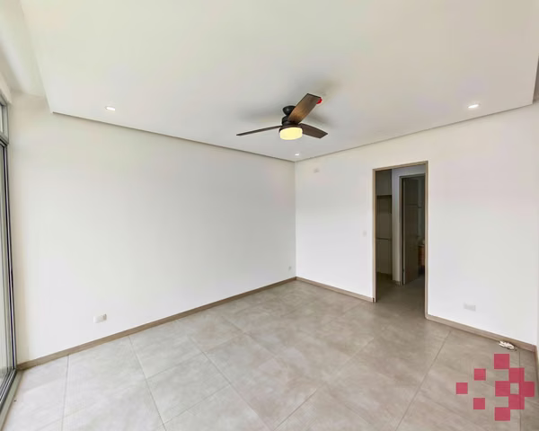 Apartamento en alquiler en Condominio Vistas de la Colina, Santa Ana Centro