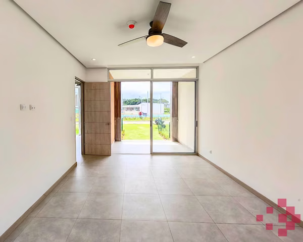 Apartamento en alquiler en Condominio Vistas de la Colina, Santa Ana Centro