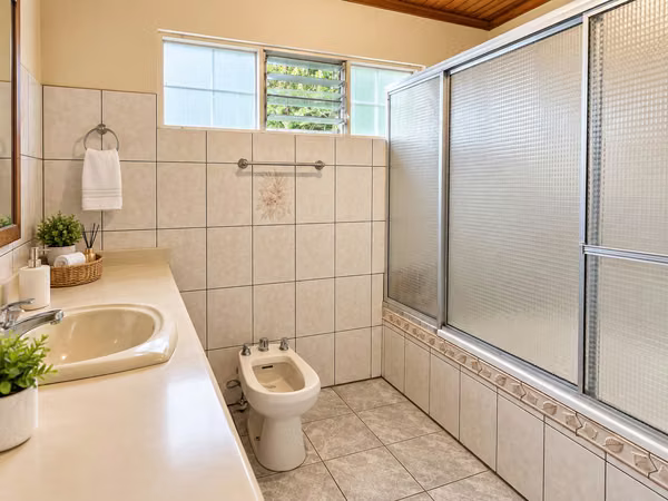 CASA EN VENTA GUAYABOS | UNA PLANTA | 430 M² + 5 HAB.