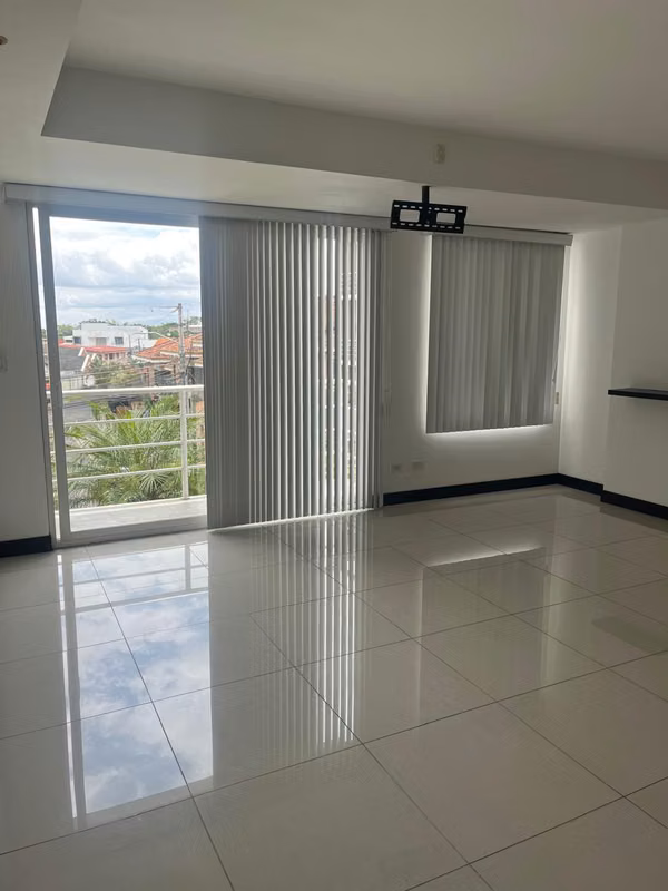 Apartamento muy bien ubicado en Montes de Oca