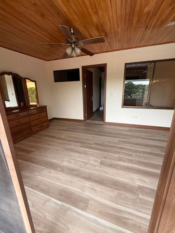 Fully Renovated & Furnished House for Rent – Move-In Ready
