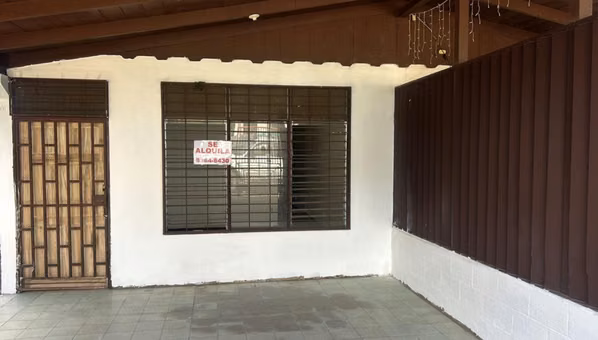 ONE FLOOR HOUSE IS RENTED - CENTER POINTS