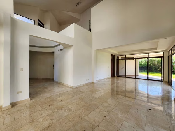 Alquiler de Casa en Valles del Sol