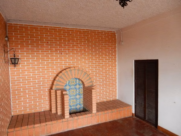 Gran propiedad para remodelar en Alto de las Palomas, Escazú | 1,239 m² de terreno