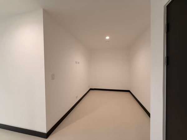 Alquiler Apto Nuevo con linea blanca para estrenar con un Parqueo
