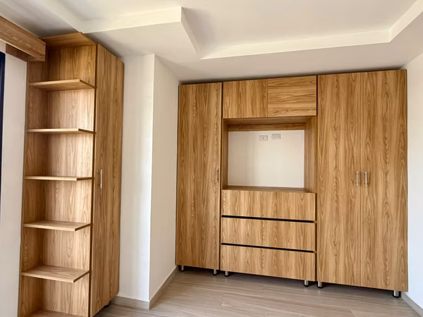 Se alquila casa nueva dentro del Condominio Real Ojo de Agua, en La Cañada.