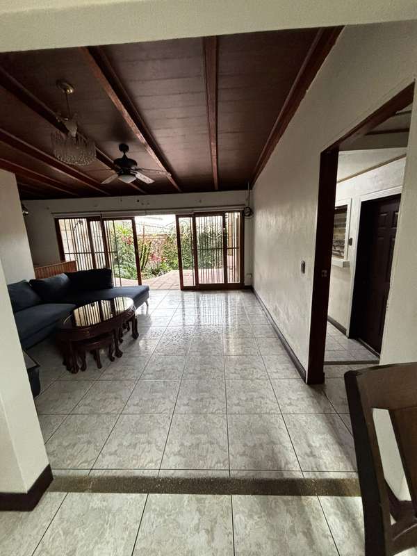 LARGE HOUSE FOR RENT IN ROHRMOSER! P637