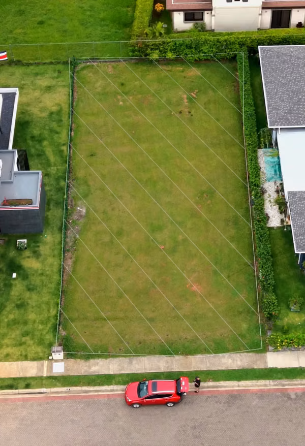 VENTA DE LOTE EN HACIENDA LOS REYES EN LA GUACIMA DE ALAJUELA