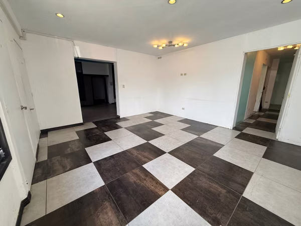 LOCAL COMERCIAL EN ALQUILER – BARRIO ESCALANTE