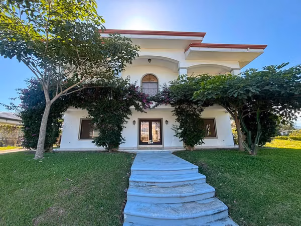 EXCLUSIVE HOUSE IS RENTED IN HACIENDA KINGS