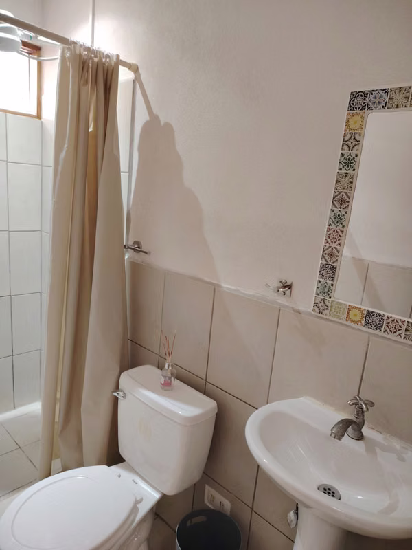 CASA DE ALQUILER 430.000 PARA UNA SOLA PERSONA.