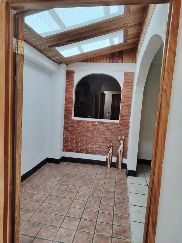 CASA DE ALQUILER 430.000 PARA UNA SOLA PERSONA.