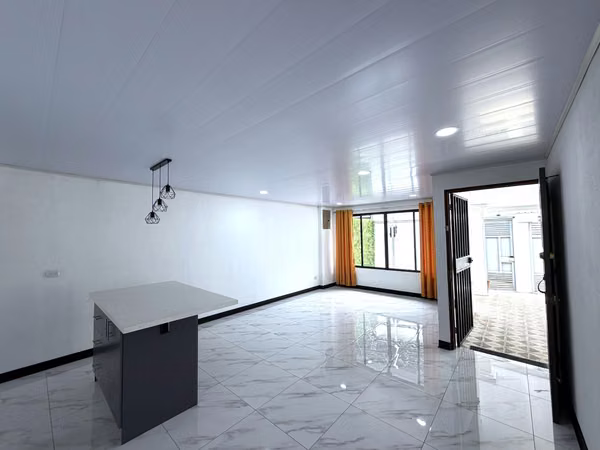 VENTA CASA DE UN NIVEL RENOVADA EN SABANILLA DE MONTES DE OCA CERCA DEL COLEGIO METODISTA