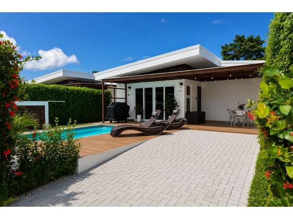  ¡PROPIEDAD EN VENTA EN JACÓ, PUNTARENAS! 