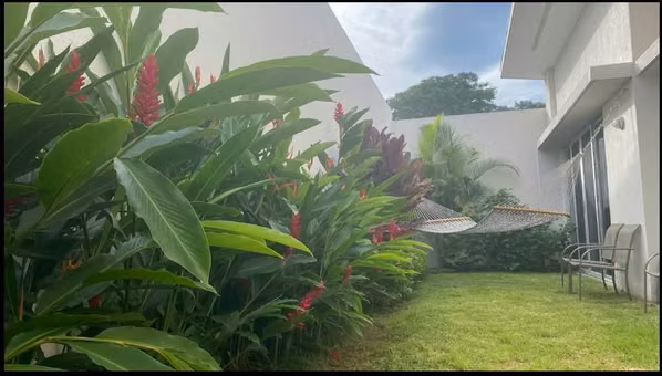 House in condo in Brazil de santa ana with white line