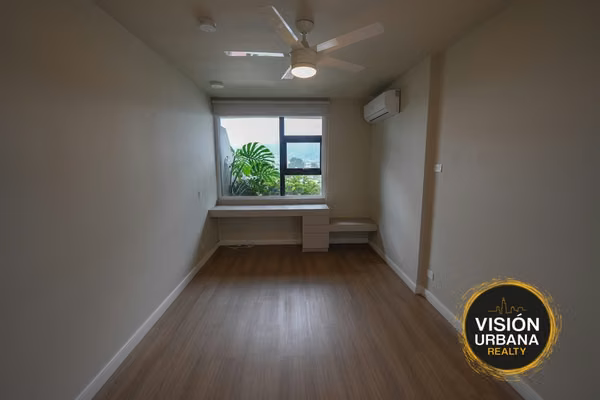 Apartamento de 3 Habitaciones con Línea Blanca en Alterego