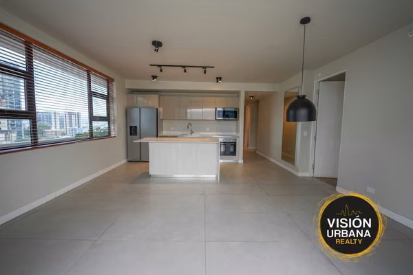 Apartamento de 3 Habitaciones con Línea Blanca en Alterego