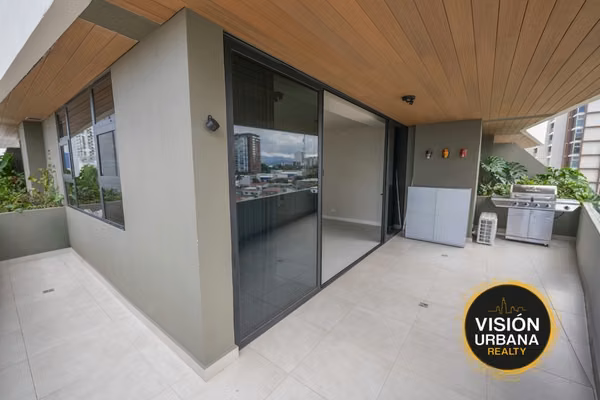 Apartamento de 3 Habitaciones con Línea Blanca en Alterego