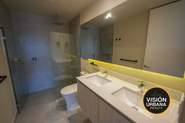 Apartamento de 3 Habitaciones con Línea Blanca en Alterego