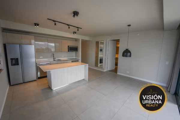 Apartamento de 3 Habitaciones con Línea Blanca en Alterego