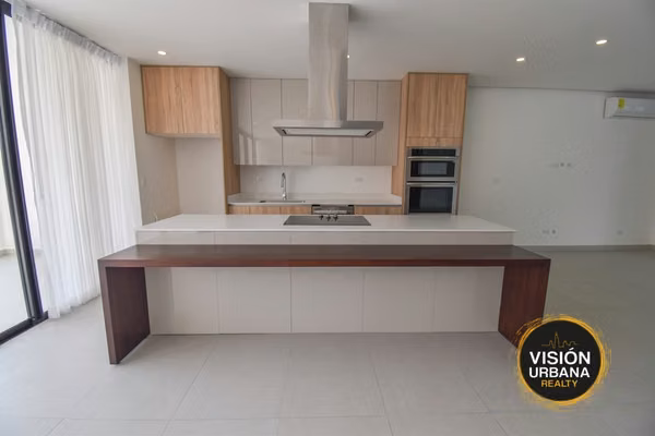 Casa de 4 Habitaciones en Santa Ana