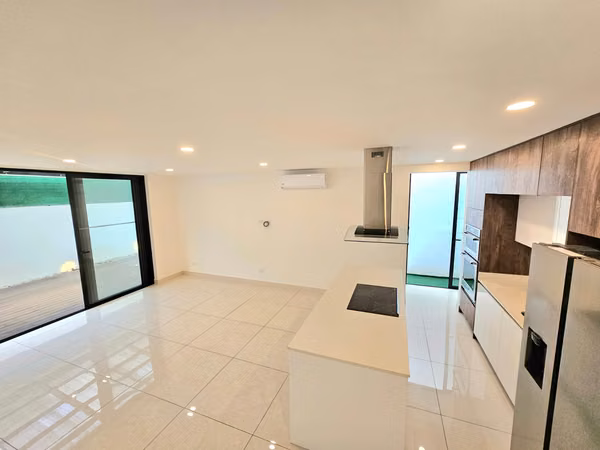 Santa Ana - Appliances - 204m2 - Spacious Terrace