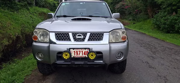 Venta pick up Nissan Frontier 2004
