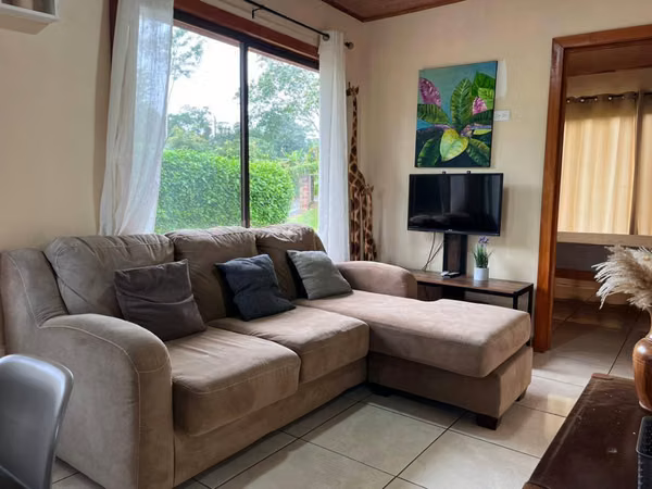 Casa estilo cabaña en venta – Condominio Nakury, Chachagua