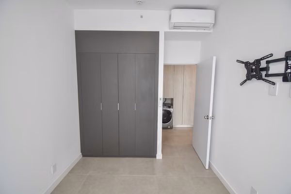 Apartamento con Línea Blanca de 2 Habitaciones en Sky Garden Nunciatura