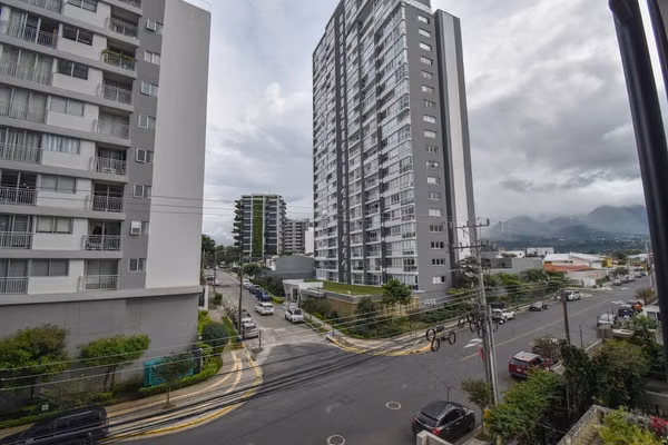 Apartamento con Línea Blanca de 2 Habitaciones en Sky Garden Nunciatura