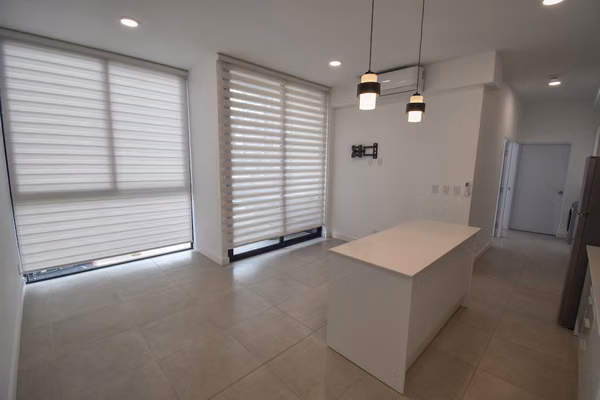 Apartamento con Línea Blanca de 2 Habitaciones en Sky Garden Nunciatura
