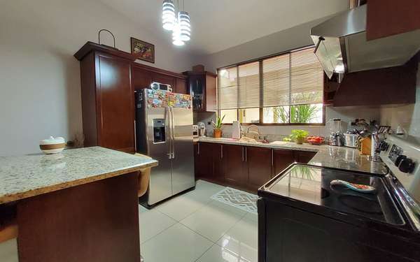 Casa en Taras, Cartago|4habitaciones|1Planta|4 Parqueos|Residencial con Seguridad