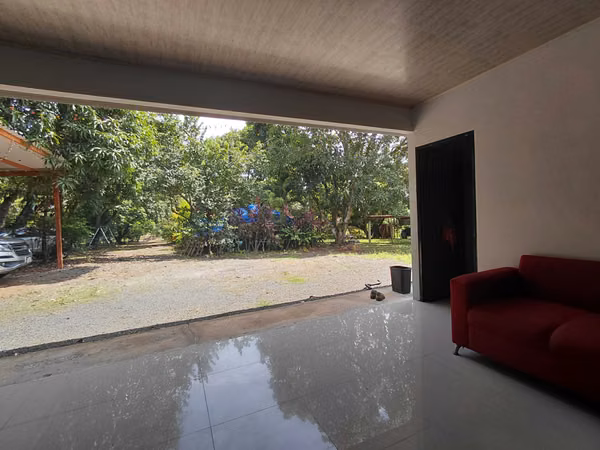 Propiedad de 2.502 m² con casa, piscina y rancho BBQ en Labrador, Orotina