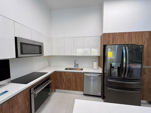 Coffee forests, fully furnished, hermoso- lukoso- large, 3 hab, 2.5 bathrooms, A / C, 2 balconies.