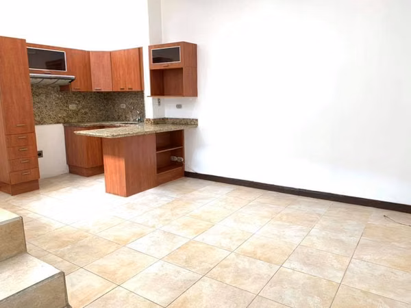 It's rented. Scazoo. Safe apartment in resindecile with needle.