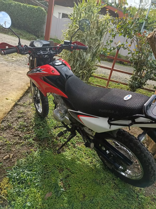 Vendo Moto Fórmula XL200