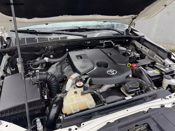 TOYOTA HILUX 2023 MANUAL DIESEL BLANCO
