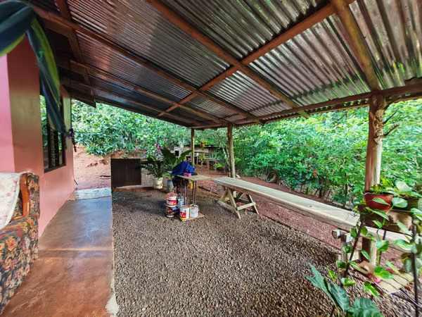 Casa con amplio terreno en venta en San Pedro de Zapotal, Nandayure, Guanacaste (FB)