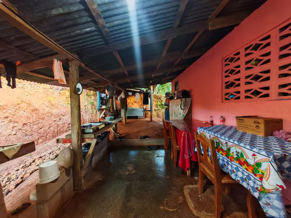 Casa con amplio terreno en venta en San Pedro de Zapotal, Nandayure, Guanacaste (FB)